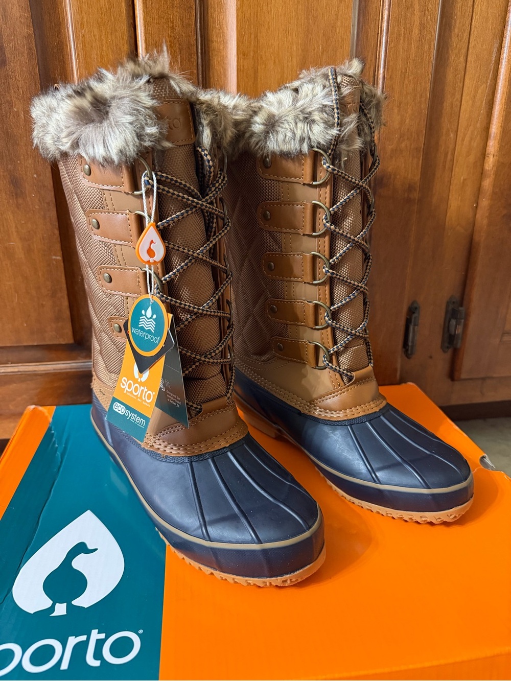 Sporto Women's Tan and Navy Faux-Fur Waterproof Snow Boots